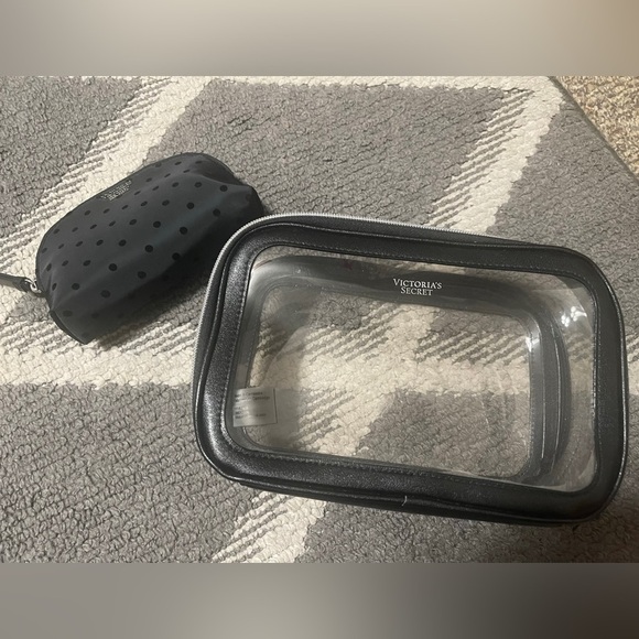 Victoria's Secret Makeup Bags - Picture 1 of 1